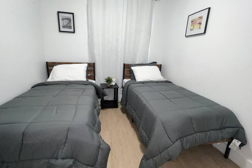 Modern 2 Bedroom Apt W Pool Table In Heart Of Bklyn Apartamento *